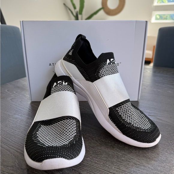 APL Women’s Techloom Bliss- Size 10 - Picture 3 of 11